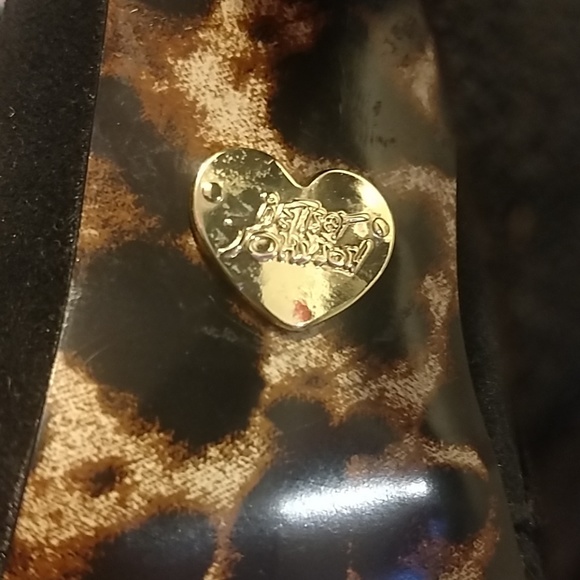 Betsey Johnson - Picture 3 of 4